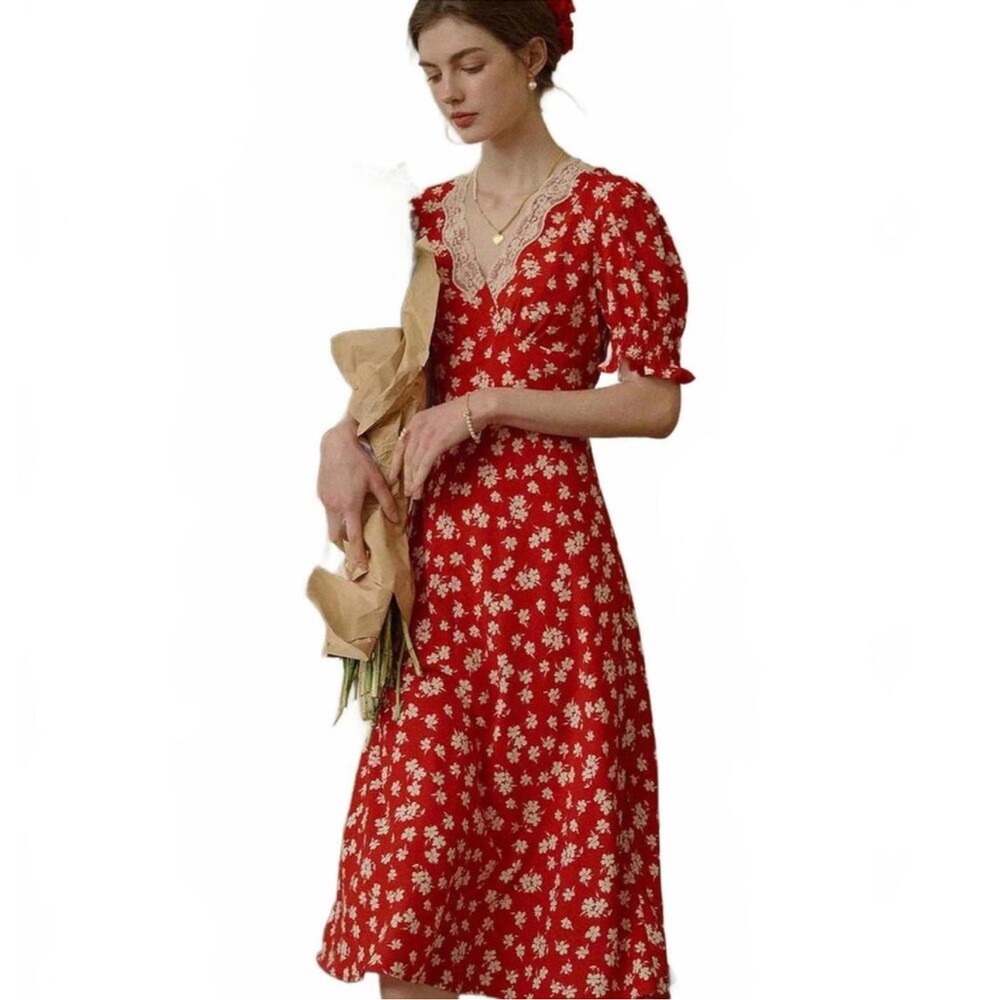 NWT Simply Retro Stormi Floral Midi Dress | Lace Trim | Size S - Picture 2 of 13